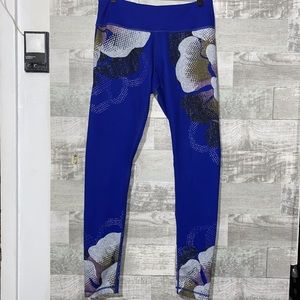 Zella Blue floral LIVE IN leggings